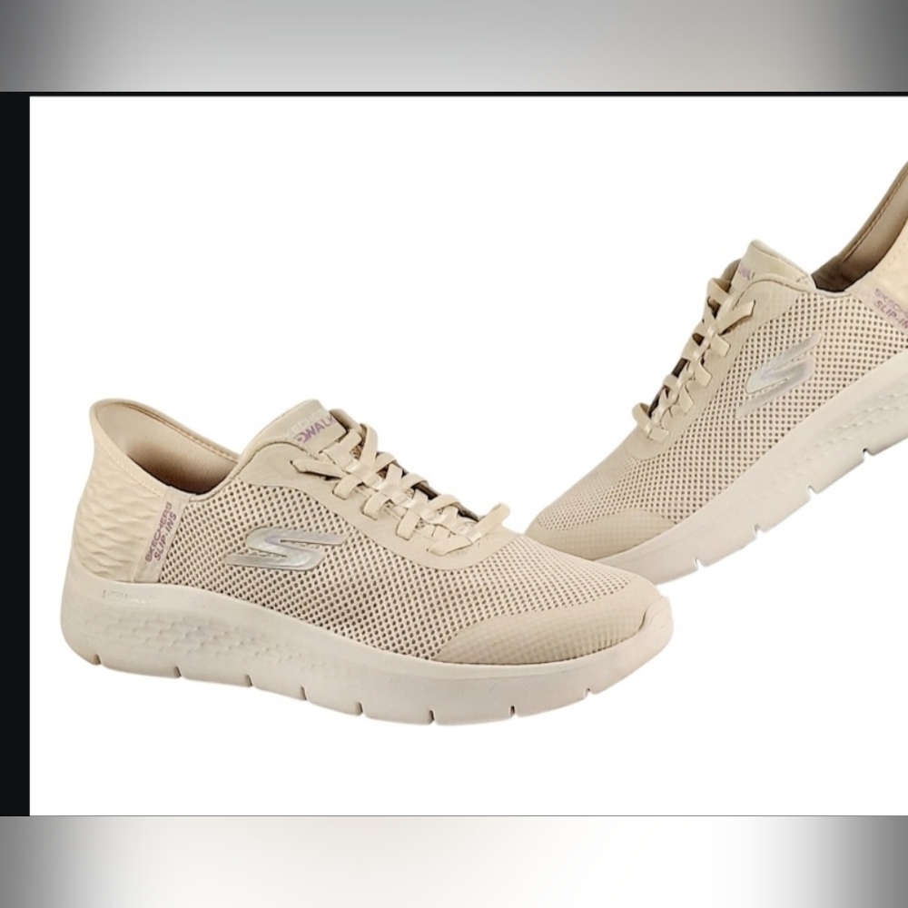Skechers GOwalk Arch Fit walking shoes. light beige/ Womens Size 11